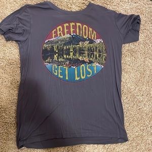 Super cute hippie shirt! Size medium!